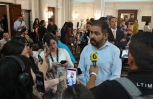 Secuestro del transporte público no detendrá a las y los chihuahuenses para marchar: Hugo González